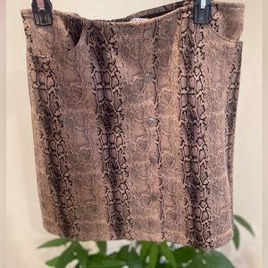 Potter’s pot mini skirt size L